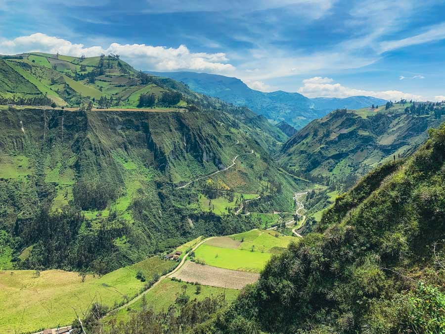 Cañon del Toachi Mirador, andes mountains, path, field, trees, sky, clouds, trekking ecuador, day 2 quilotoa loop