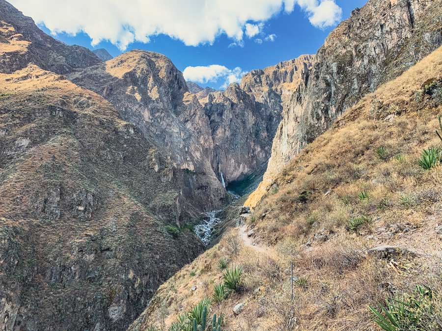 fure waterfall trail, huaruro cascada, colca canyon trek, what to see in colca canyon, path, andes mountains