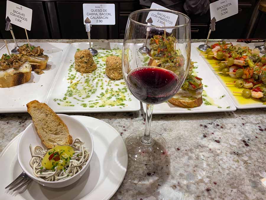 San Sebastian food guide with where to eat and what drink (pictures pintxos and spanish wine