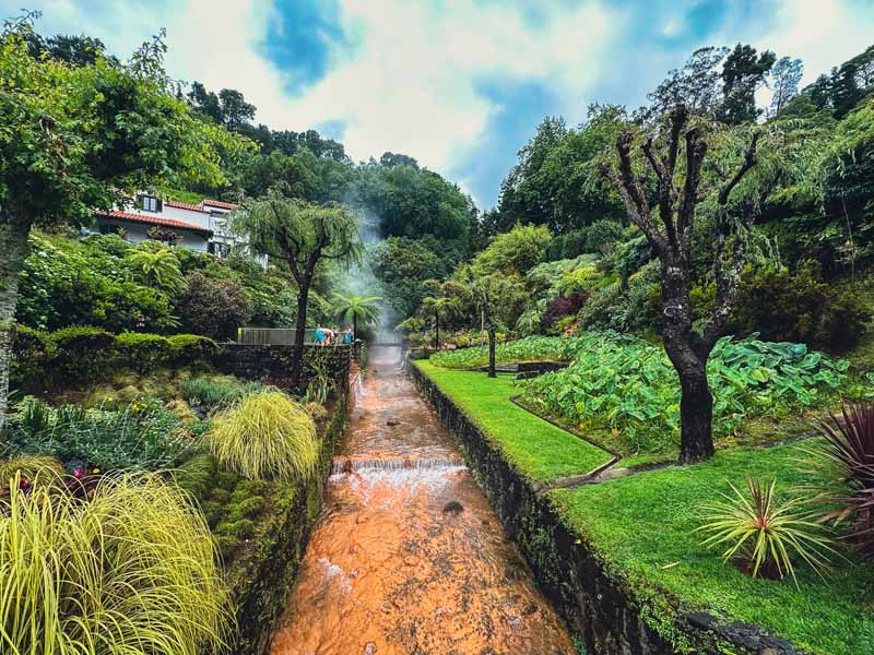 Poça da Dona Beija thermal pools is one of the best São Miguel hot springs